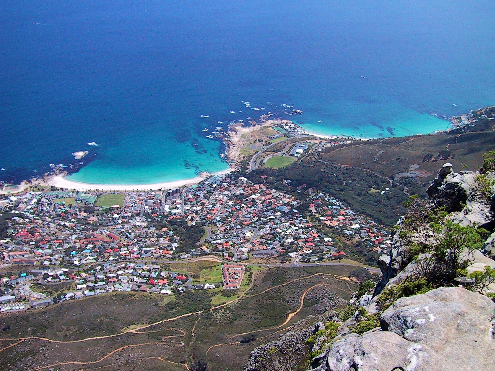 Blick vom Tafelberg auf Camps Bay